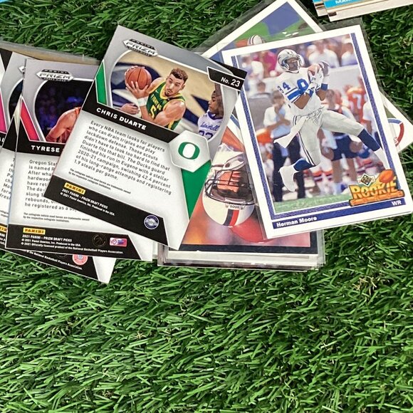 Lot Baseball Basketball Football Hockey Cards 90+ - Picture 2 of 3